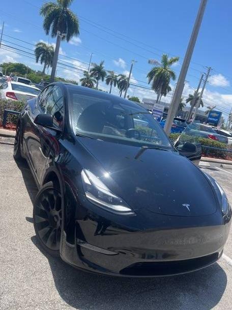 TESLA MODEL Y 2023 7SAYGDEE5PF758912 image